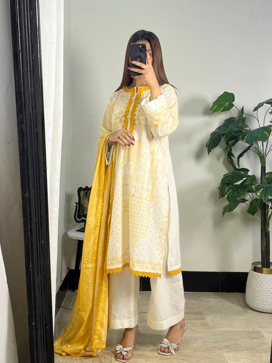3PC Lawn Printed AP – 339